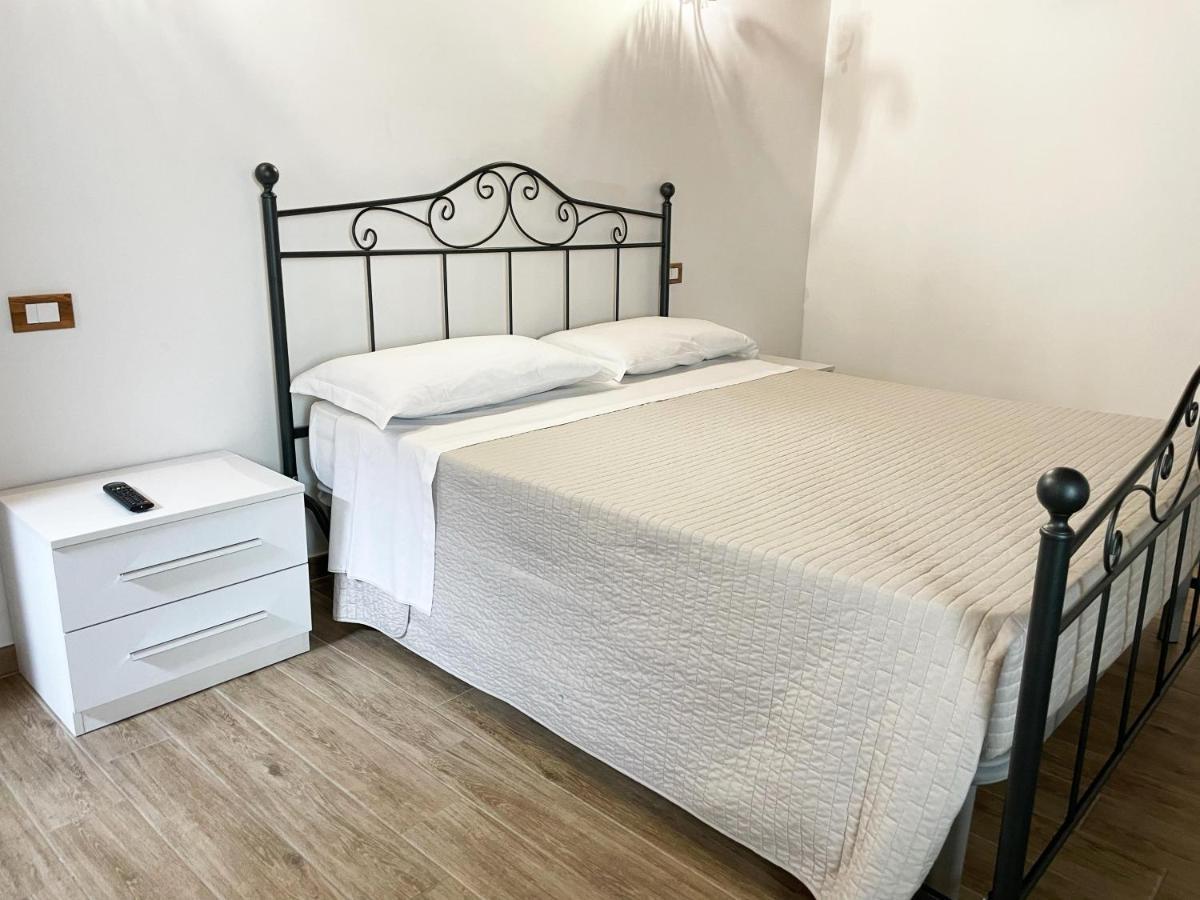 Tenuta Morrone Pertosa Bagian luar foto